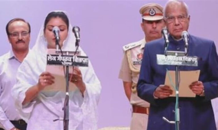 ਪੰਜਾਬ ਕੈਬਨਿਟ ਦੇ ਵਿਸਥਾਰ ਸਮੇਂ 5 ਨਵੇਂ ਮੰਤਰੀਆਂ ਨੇ ਸਹੁੰ ਚੁੱਕੀ, ਅਮਨ ਅਰੋੜਾ ਤੇ ਡਾ. ਨਿੱਝਰ ਵੀ ਸ਼ਾਮਲ