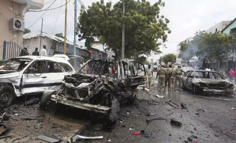 ਆਤਮਘਾਤੀ ਹਮਲੇ ’ਚ ਹਮਲਾਵਰ ਸਣੇ 11 ਹਲਾਕ