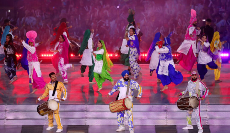 ਵਿਕਟੋਰੀਆ ‘ਚ ਮਿਲਣ ਦਾ ਦਿੰਦੀਆਂ ਕਾਮਨਵੈਲਥ ਗੇਮਜ਼ ਦੀ ਭੰਗੜੇ ਨਾਲ ਸਮਾਪਤੀ