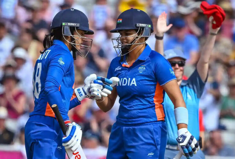 ਭਾਰਤੀ ਮਹਿਲਾ ਕ੍ਰਿਕਟ ਟੀਮ ਮੇਜ਼ਬਾਨ ਇੰਗਲੈਂਡ ਨੂੰ ਹਰਾ ਕੇ ਫਾਈਨਲ ‘ਚ