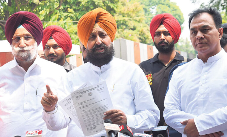 ਪੰਜਾਬ ‘ਚ ਹੁੰਦੀ ਗੈਰਕਾਨੂੰਨੀ ਮਾਈਨਿੰਗ ਤੇ ਸ਼ਰਾਬ ਨੀਤੀ ਦੀ ਸੀ.ਬੀ.ਆਈ. ਜਾਂਚ ਮੰਗੀ