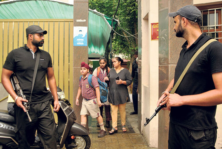 ਵਿਦਿਆਰਥੀਆਂ ਨੇ ਫੈਲਾਈ ਸਕੂਲ ‘ਚ ਬੰਬ ਦੀ ਅਫਵਾਹ