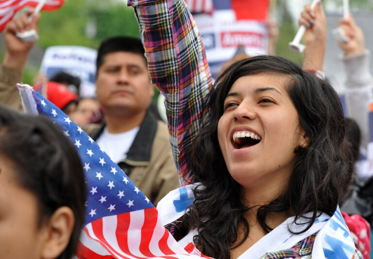 ਅਮਰੀਕਾ ਵਿਚਲੇ ਇੰਡੀਅਨ ਦੌਲਤ ਸਣੇ ਕੁਝ ਹੋਰ ਮਾਮਲਿਆਂ ‘ਚ ਹੋਰ ਭਾਈਚਾਰਿਆਂ ਤੋਂ ਅੱਗੇ