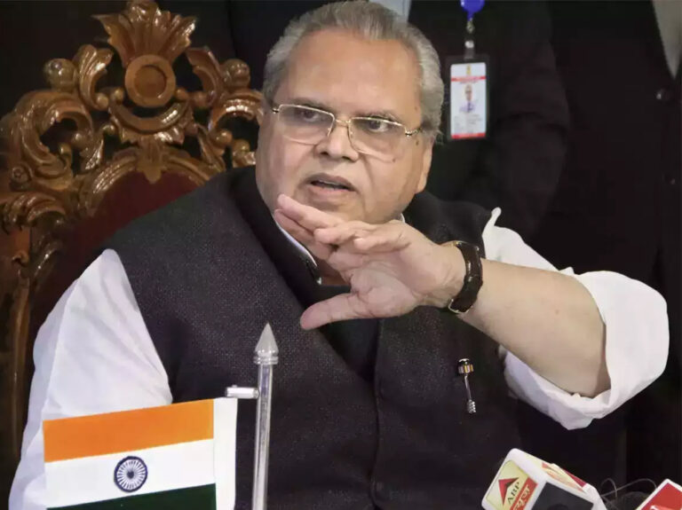 ਮੋਦੀ ਹਕੂਮਤ ‘ਤੇ ਸਵਾਲ ਚੁੱਕਣ ਵਾਲੇ ਸਾਬਕਾ ਰਾਜਪਾਲ ਸੱਤਿਆਪਾਲ ਮਲਿਕ ਤੋਂ ਸੀ.ਬੀ.ਆਈ. ਵੱਲੋਂ ਪੁੱਛਗਿੱਛ