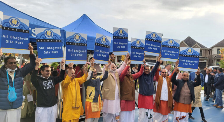 ਸਵਾਮੀਨਾਰਾਇਣ ਮੰਦਰ ਤੋਂ ਬਾਅਦ ਭਗਵਦ ਗੀਤਾ ਪਾਰਕ ‘ਚ ਭੰਨਤੋੜ, ਮੇਅਰ ਨੇ ਦਿੱਤੇ ਜਾਂਚ ਦੇ ਹੁਕਮ