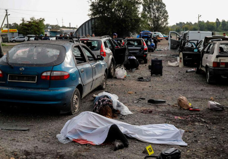 ਆਮ ਲੋਕਾਂ ਦੇ ਕਾਫਲੇ ‘ਤੇ ਹਮਲੇ ‘ਚ 25 ਹਲਾਕ, ਰੂਸ ਵੱਲੋਂ ਯੂਕਰੇਨ ਦੇ ਚਾਰ ਖਿੱਤਿਆਂ ਦਾ ਰਲੇਵਾਂ