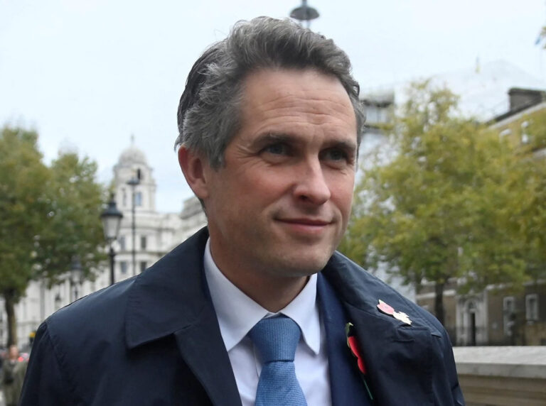 ਬ੍ਰਿਟੇਨ ਦੇ ਮੰਤਰੀ ਗੇਵਿਨ ਵਿਲੀਅਮਸਨ ਵੱਲੋਂ ਅਸਤੀਫਾ, ਵਿਰੋਧੀਆਂ ਦੇ ਨਿਸ਼ਾਨੇ ‘ਤੇ ਸੂਨਕ