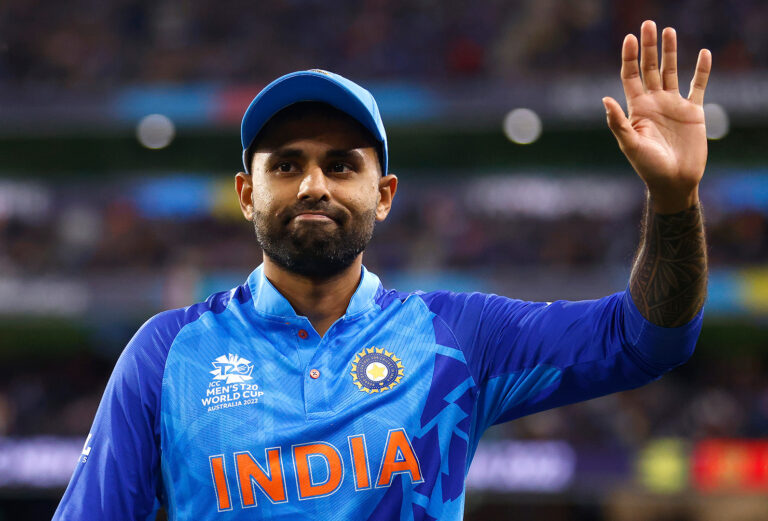 ਭਾਰਤੀ ਕ੍ਰਿਕਟਰ ਸੂਰਿਆ ਕੁਮਾਰ ‘ਤੇ ਰੁਪਿਆਂ ਦੀ ਬਰਸਾਤ