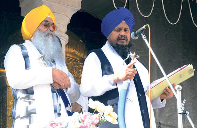 ਸ੍ਰੀ ਅਕਾਲ ਤਖਤ ਤੋਂ ਸੁਣਾਏ ਫ਼ੈਸਲੇ ਰੱਦ ਕਰਨ ਨਾਲ ਤਖਤ ਸ੍ਰੀ ਪਟਨਾ ਸਾਹਿਬ ਨਾਲ ਟਕਰਾਅ ਵਧਣ ਦੇ ਆਸਾਰ