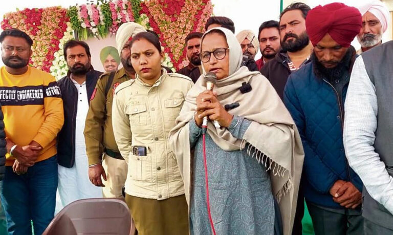 ਸਿੱਧੂ ਮੂਸੇਵਾਲਾ ਮਾਮਲੇ ‘ਚ ਨਾਂ ਦੇਣ ਦੇ ਬਾਵਜੂਦ ‘ਅਸਲ ਦੋਸ਼ੀਆਂ’ ਖ਼ਿਲਾਫ਼ ਕਾਰਵਾਈ ਨਾ ਕਰਨ ਦਾ ਦੋਸ਼