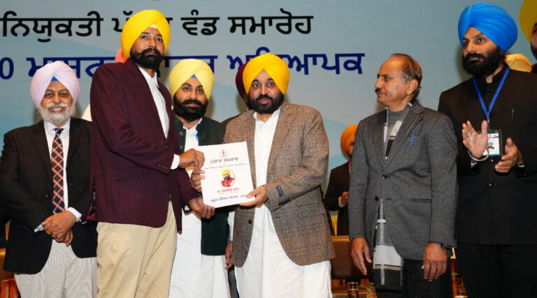 ਪੰਜਾਬ ਨੂੰ ਬੇਰਹਿਮੀ ਨਾਲ ਲੁੱਟਣ ਵਾਲੇ ਵਾਰੀ ਸਿਰ ਸਲਾਖਾਂ ਪਿੱਛੇ ਸੁੱਟੇ ਜਾਣਗੇ-ਭਗਵੰਤ ਮਾਨ