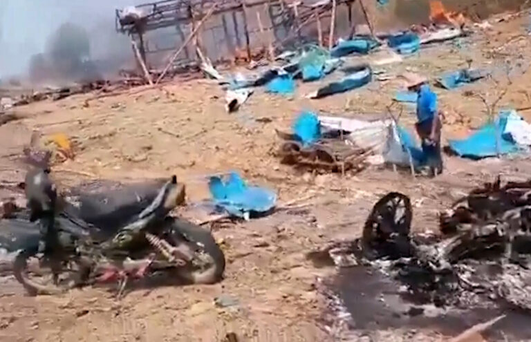 ਫੌਜ ਵੱਲੋਂ ਕੀਤੇ ਹਵਾਈ ਹਮਲੇ ‘ਚ ਬੱਚਿਆਂ ਸਣੇ ਸੌ ਲੋਕਾਂ ਦੀ ਮੌਤ