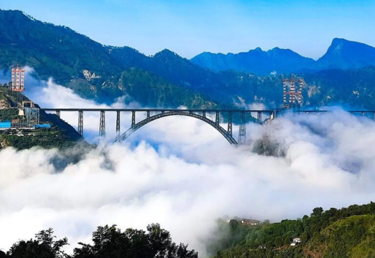 ਜੰਮੂ-ਕਸ਼ਮੀਰ ‘ਚ ਦੁਨੀਆ ਦਾ ਸਭ ਤੋਂ ਉੱਚਾ ਰੇਲਵੇ ਪੁਲ ਤਿਆਰ